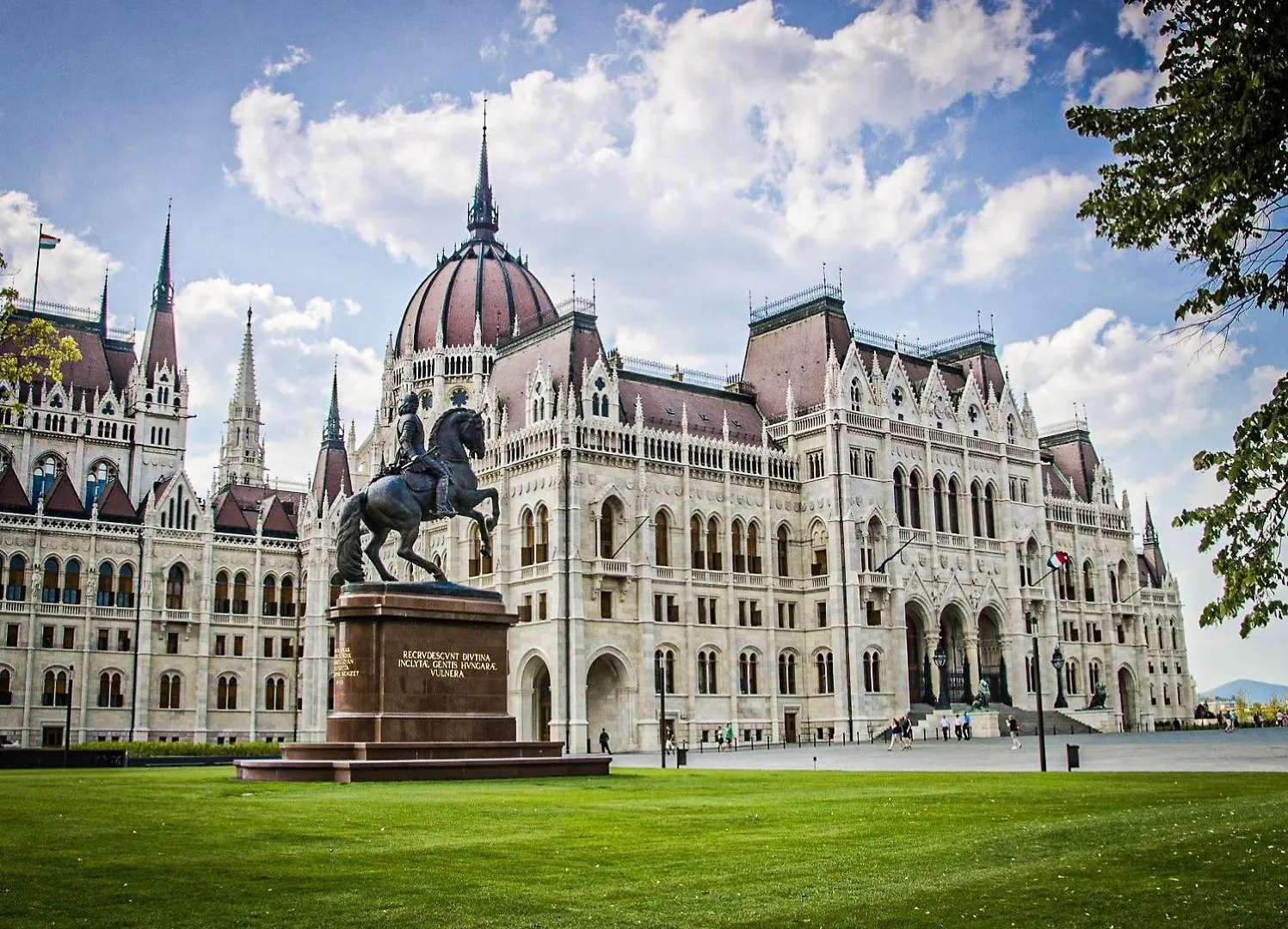 Apartment Principe Luxury Suite Next To Parliament Budapest
