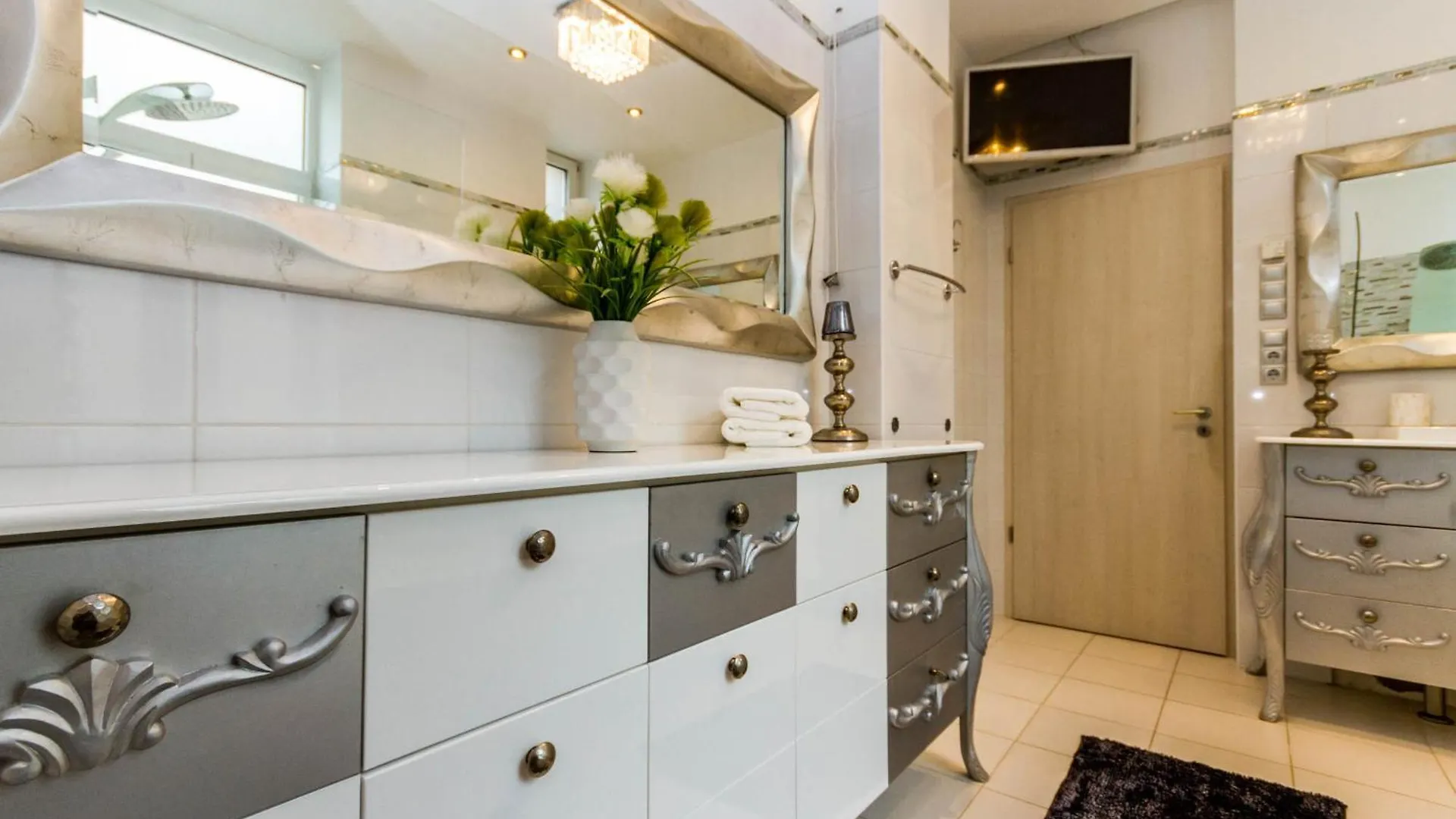 Apartment Principe Luxury Suite Next To Parliament Budapest